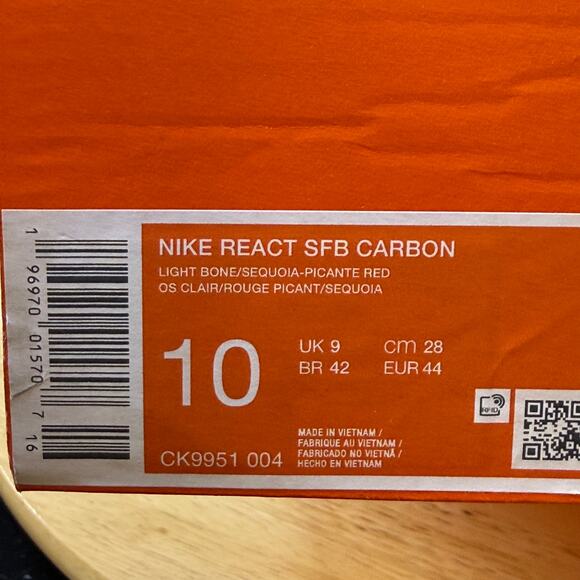 Nike React SFB Carbon Men\'s Size 10 Grey black hiking boots CK9951 004